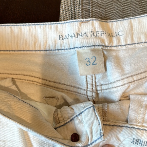 Banana Republic cream denim lose fit - Picture 4 of 5
